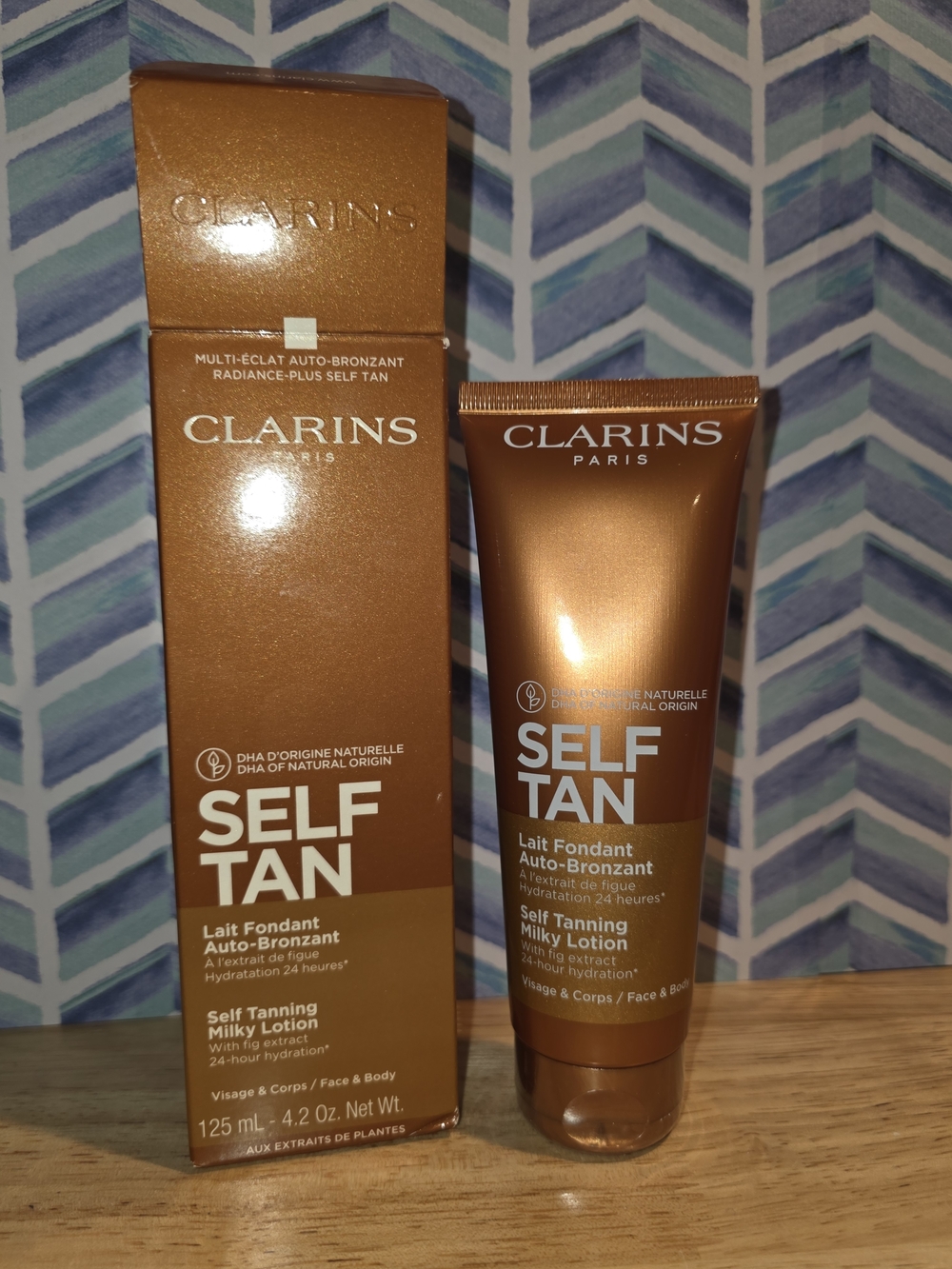 Clarins Self Tan Milky Lotion - Full Size